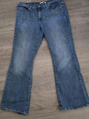Levi's Women's Medium Blue Bootcut Jeans